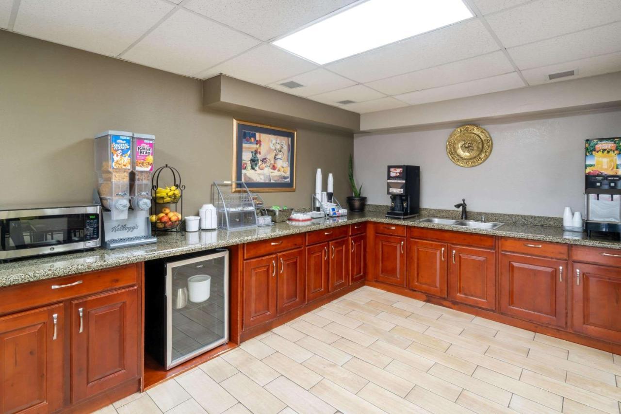 Super 8 By Wyndham Shepherdsville - Louisville South I65 Exteriör bild