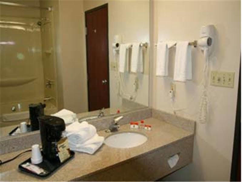 Super 8 By Wyndham Shepherdsville - Louisville South I65 Exteriör bild
